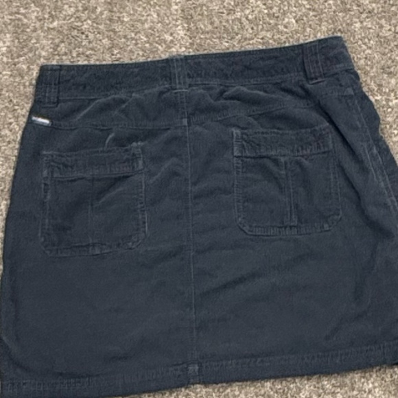 🏔️ Columbia Charcoal Grey Corduroy Mini Skirt - Size 10 - Picture 5 of 5